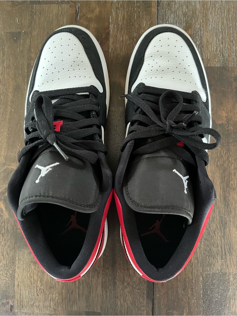 Air Jordan 1 Low - Black Toe - Picture 3 of 7
